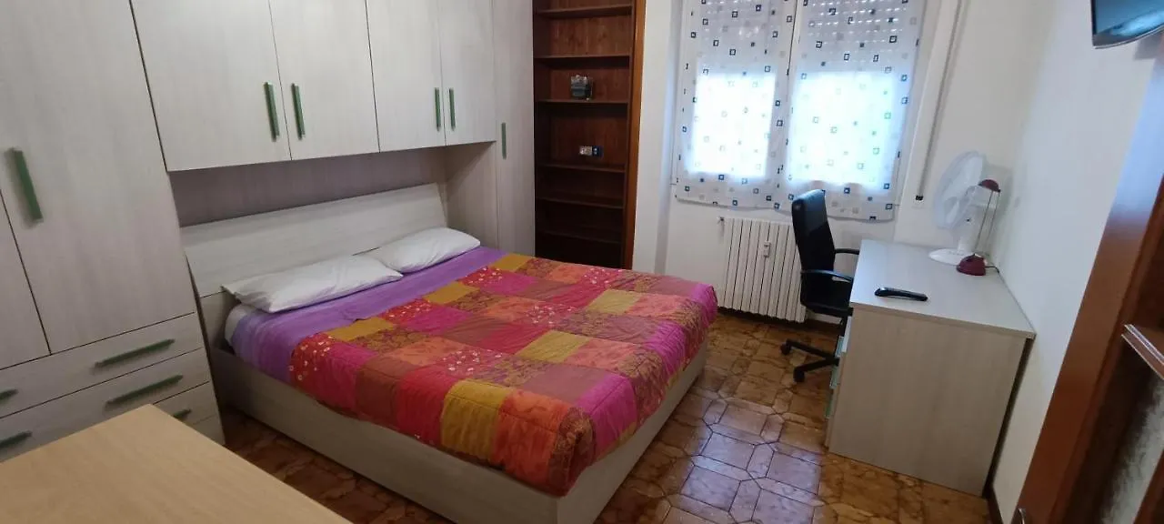 Appartamento La Casa Di Paolo 2 A Milano 0*,  Italia